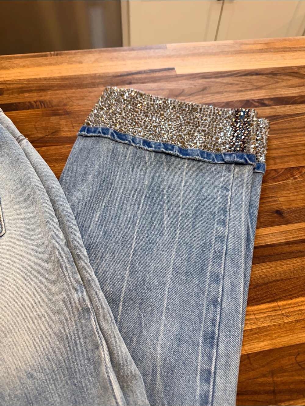 NWT - Alice + Olivia High Rise Embellished Straight Jeans Weezy in Brooklyn Blue - Picture 9 of 16